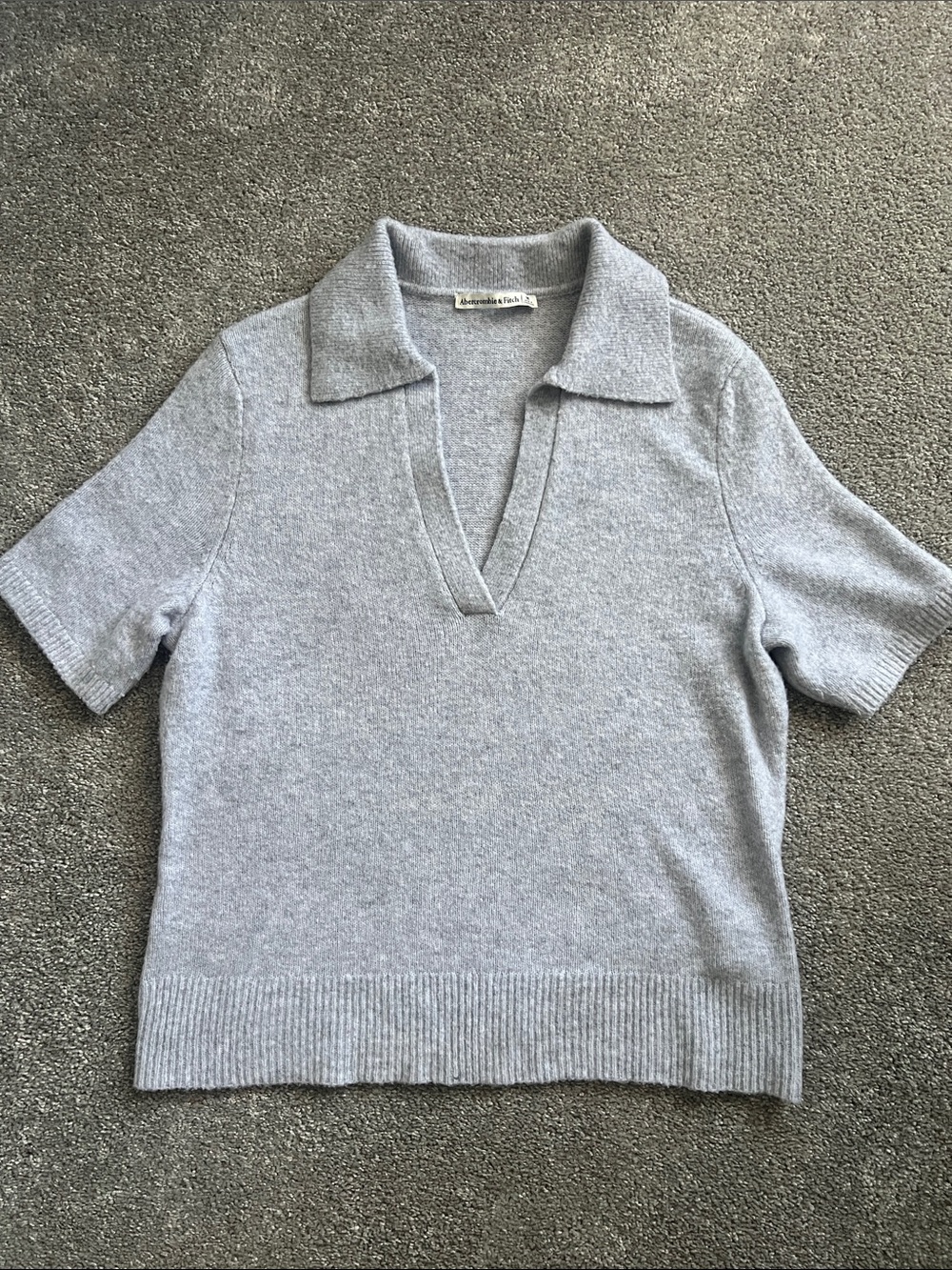 Abercrombie & Fitch Light Gray V‑Neck Collar Sweater